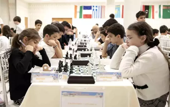 Mersin'de 9. Uluslararası Satranç Turnuvası Başladı