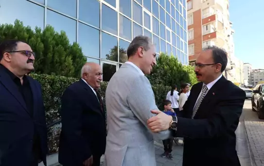 Siirt Valisi Dr. Kemal Kızılkaya Ticaret ve Sanayi Odası'nı Ziyaret Etti