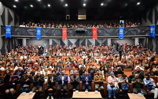 İsmail Altunsaray Yıldırım'da Sahne Aldı