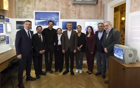 Özgür Özel Hrant Dink'in Ailesiyle Buluştu