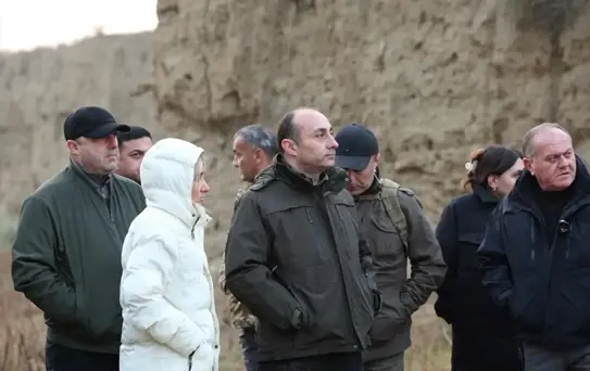 Gürcistan'da askeri kargo uçağının arama kurtarma çalışmalarında 1000'den fazla kişi yer aldı