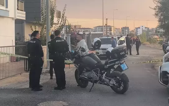 Kan donduran olay! Polis memuru, ailesini katletti