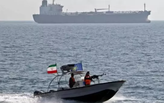 İran'dan Hürmüz Boğazı'nda gerginlik yaratacak hamle