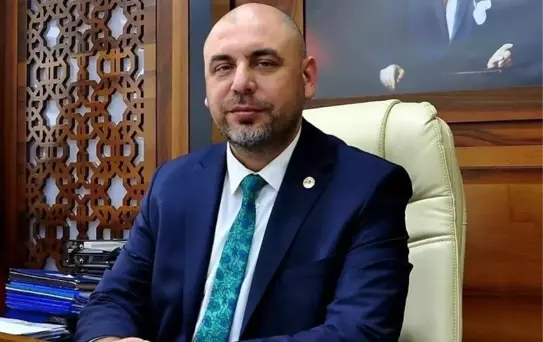 Orhangazi Belediye Başkanı kardeşinin evinde fenalaşıp hastaneye kaldırıldı