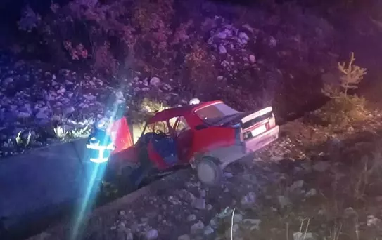 Boyabat'ta Trafik Kazası: 3 Yaralı