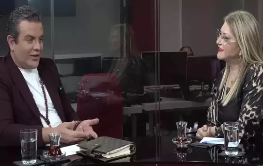 Sonay Gökhan: Erkekler eş için hesaplıyor, sevgili için sınır tanımıyor