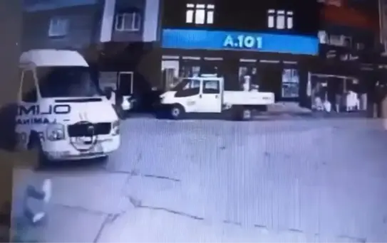 Zonguldak'ta Minibüs Kazası: Bir Kişi Hayatını Kaybetti