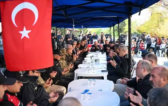 Azerbaycan-Gürcistan Sınırında Düşen Uçakta Şehit Olan Asker için Mevlit