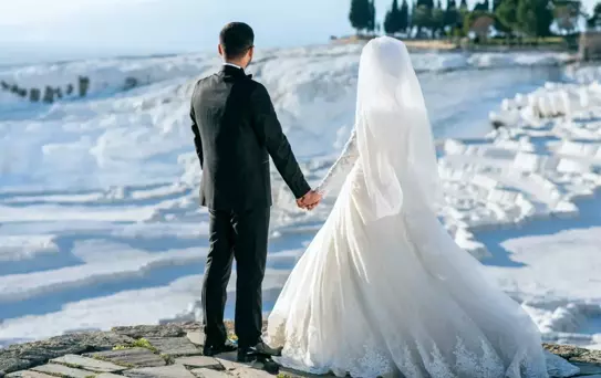 Yargıtay'dan emsal karar! Düğün fotoğrafı hapis getirdi