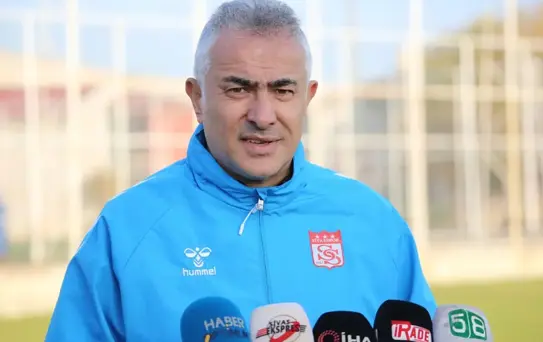 Mehmet Altıparmak'tan bahis oynadığı için ceza yiyen oyuncusuna destek