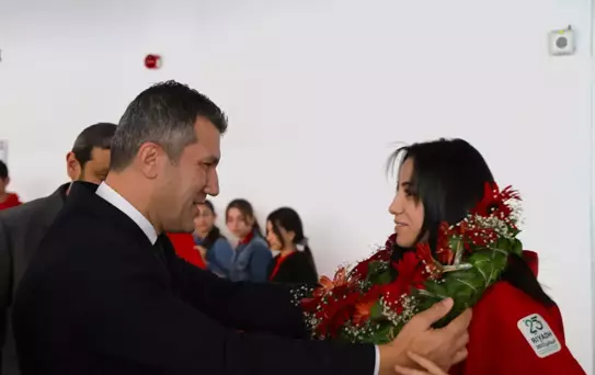 Berna Tut, Wushu'da Bronz Madalya Kazandı