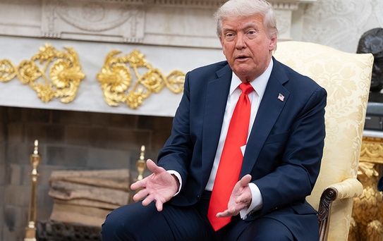 Epstein sorusu Trump'ı çıldırttı: Lisansınız elinizden alınmalı