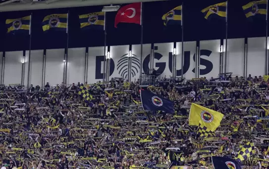 Fenerbahçe'ye takımdan kovar gibi gönderilen iki yıldızdan 15 milyon euro