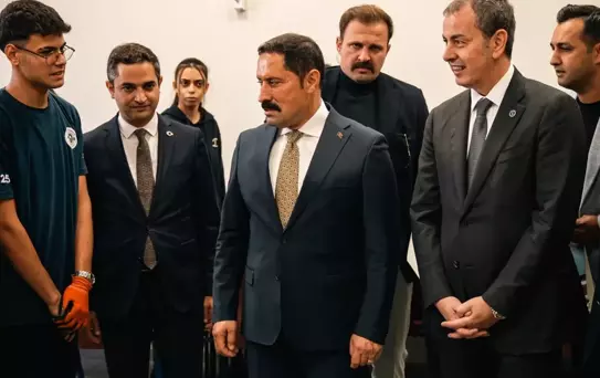 İş Bankası'ndan Hatay'a eğitim desteği