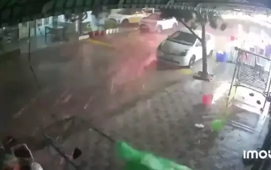 Kalmaegi Tayfunu Kamboçya'ya Ulaştı