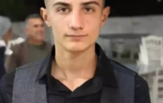 Hava kompresörüyle işkence edilen çocuk işçiden acı haber