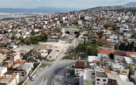 Tüm mahalle sokağa döküldü: Onat Tüneli çalışmaları nedeniyle tahliye arbede çıktı