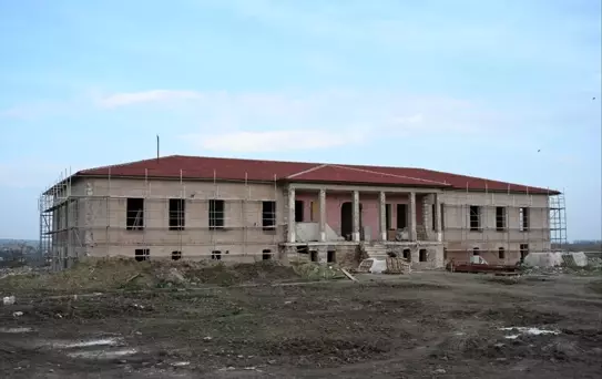 Vali Sezer, Diyanet Akademisi İnşaatını İnceledi