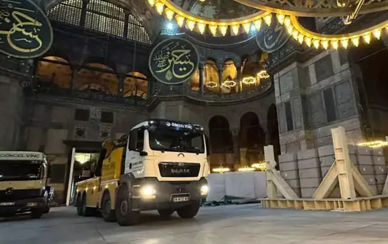 Ayasofya'da görüntülenen vinçlerin sırrı belli oldu