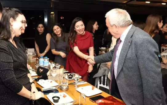 Nilüfer Belediyesi'nden Öğretmenler Günü Kutlaması