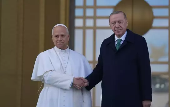 Cumhurbaşkanı Erdoğan, Papa 14. Leo'yu resmi törenle karşıladı