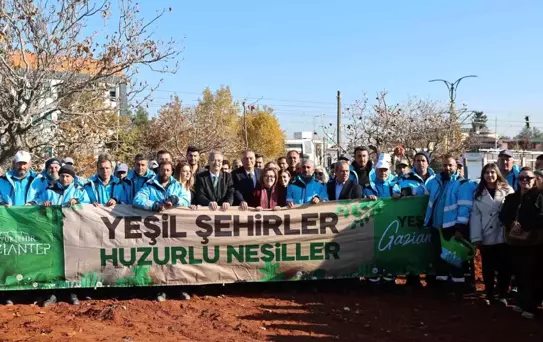 Gaziantep Büyükşehir'in YEŞİLANTEP projesi ile şehir merkezi ağaçlanıyor