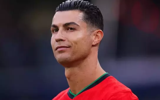 Ronaldo'dan alkışlanacak hareket