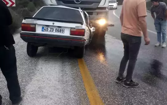 Akhisar'da Kaza: 1 Ölü, 1 Ağır Yaralı