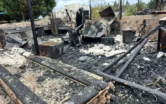 Bozcaada'da Otel Yangını