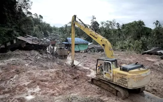 Endonezya'da Sel ve Heyelan: 174 Ölü