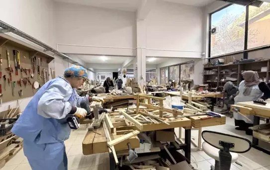 Çorum'da Kadınlar için Ahşap Tasarım ve Mobilya Atölyesi Açıldı