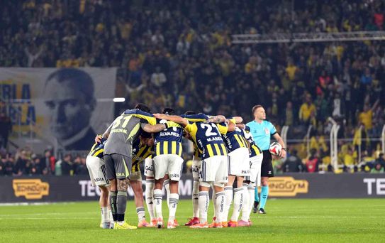 Fenerbahçe Derbide 3 Değişiklikle Çıktı