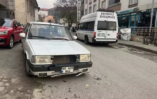 Jandarma Personeline Otomobil Çarptı