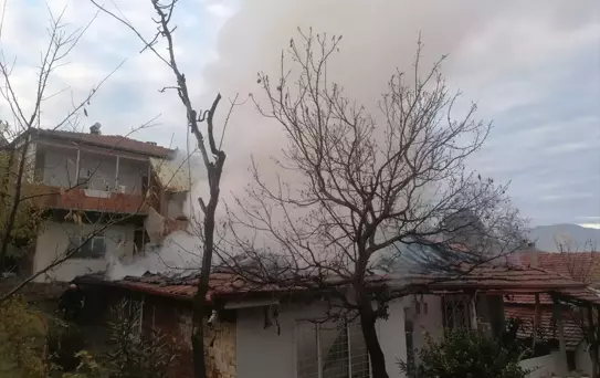 Erbaa'da Yangın: Ev Kül Oldu