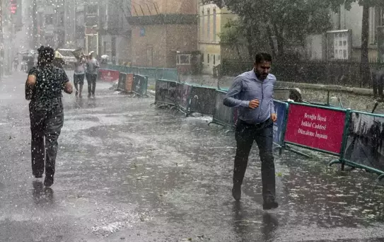 İstanbul için sağanak yağış uyarısı! Tarih belli oldu