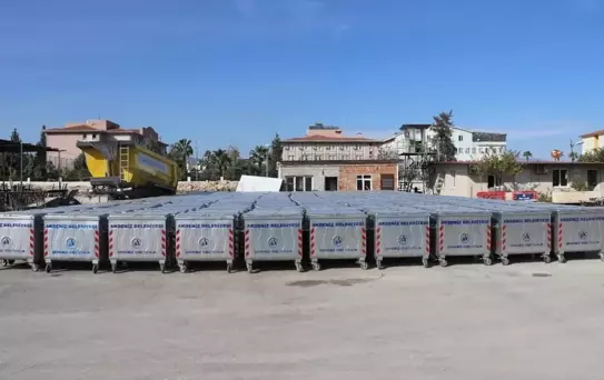 Mersin Akdeniz'e 1081 Yeni Çöp Konteyneri