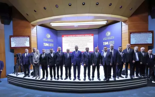 Bakan Bolat: 'Kasımda ihracatımız, olumsuz takvim etkisine rağmen yüzde 2,2 artışla 22,7 milyar dolar olarak gerçekleşti'