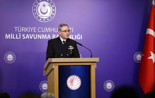 MSB, 2 PKK'lı teröristin teslim olduğunu açıkladı.