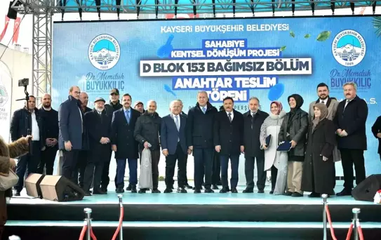 Sahabiye'de anahtarları teslim eden Başkan Büyükkılıç: 'Kayseri belediyeciliği icraat üretir'