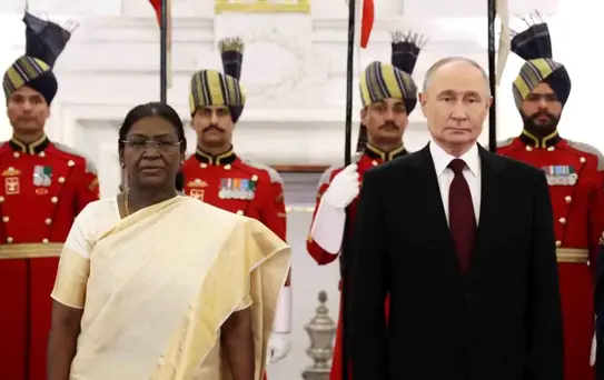 Putin Hindistan'da: 'Birlikte Yol Alıyoruz, Birlikte Büyüyoruz'