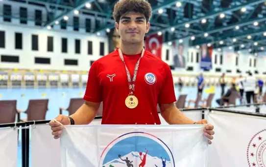 Kutay Tek hedefi 12'den vurdu