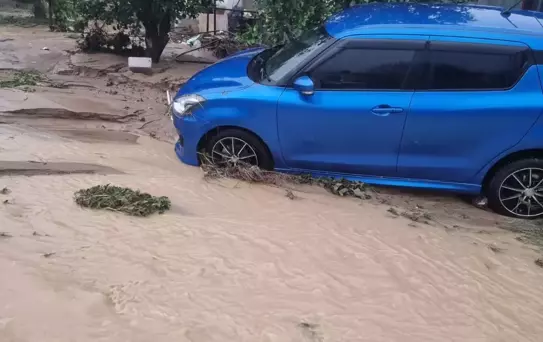 KKTC'de Şiddetli Yağışlar Sel Getirdi