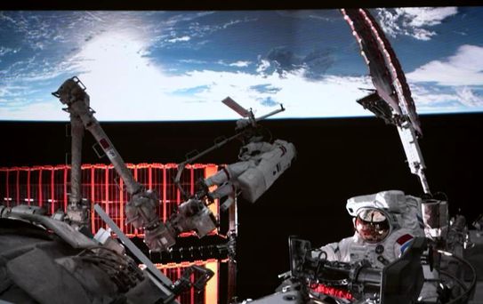 Çin Uzay İstasyonu'nda İlk Araç Dışı Görev Başarıyla Tamamlandı