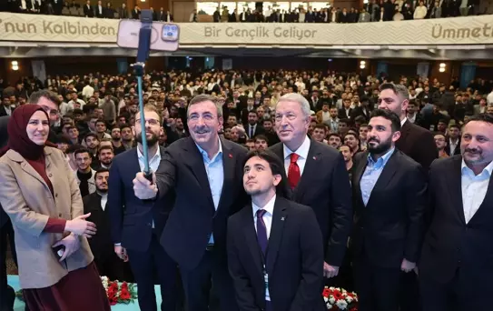 Cevdet Yılmaz: Gençlerimizin Önünü Açıyoruz