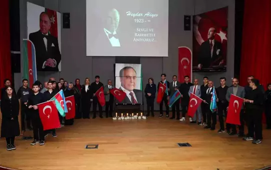 Heydar Aliyev vefatının 22. yılında Aliağa'da anıldı