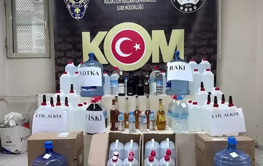 İzmir'de Kaçak İçki Operasyonu: 2 Tutuklama