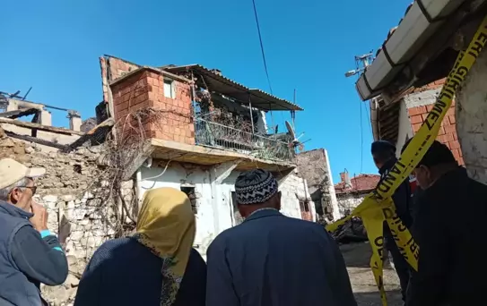 Gördes'te Yangın Faciası: Türkan Büke'nin Cesedi Bulundu