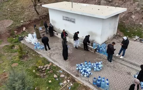 Ankara'daki su kesintisine vatandaştan tepki 'Hıdırlıktepe'ye 2 milyar 200 milyona kule dikeceklerine pompalarının arızalarını yaptırsalardı'