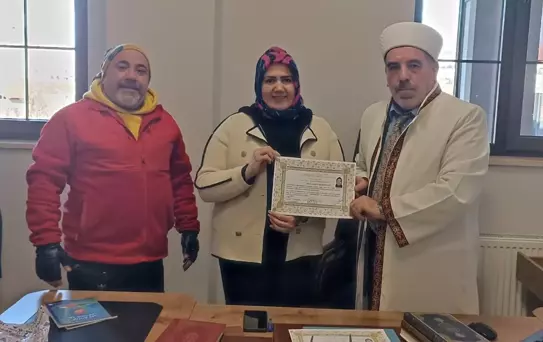 Kolombiyalı Psikolog İslam'ı Seçti