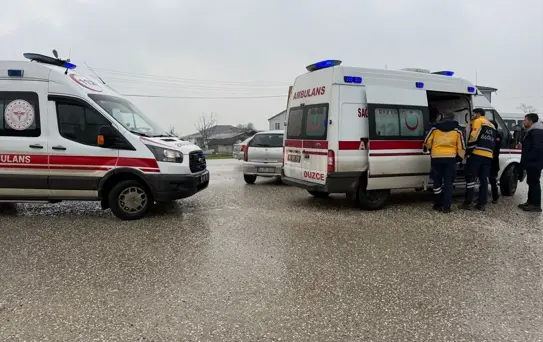 Düzce'de Kaza: 3 Çocuk Hastaneye Kaldırıldı